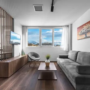 https://ultima-suites-nilie-hospitality-mgmt.hotels-of-thessaloniki.com