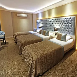 The Parma Downtown Otel