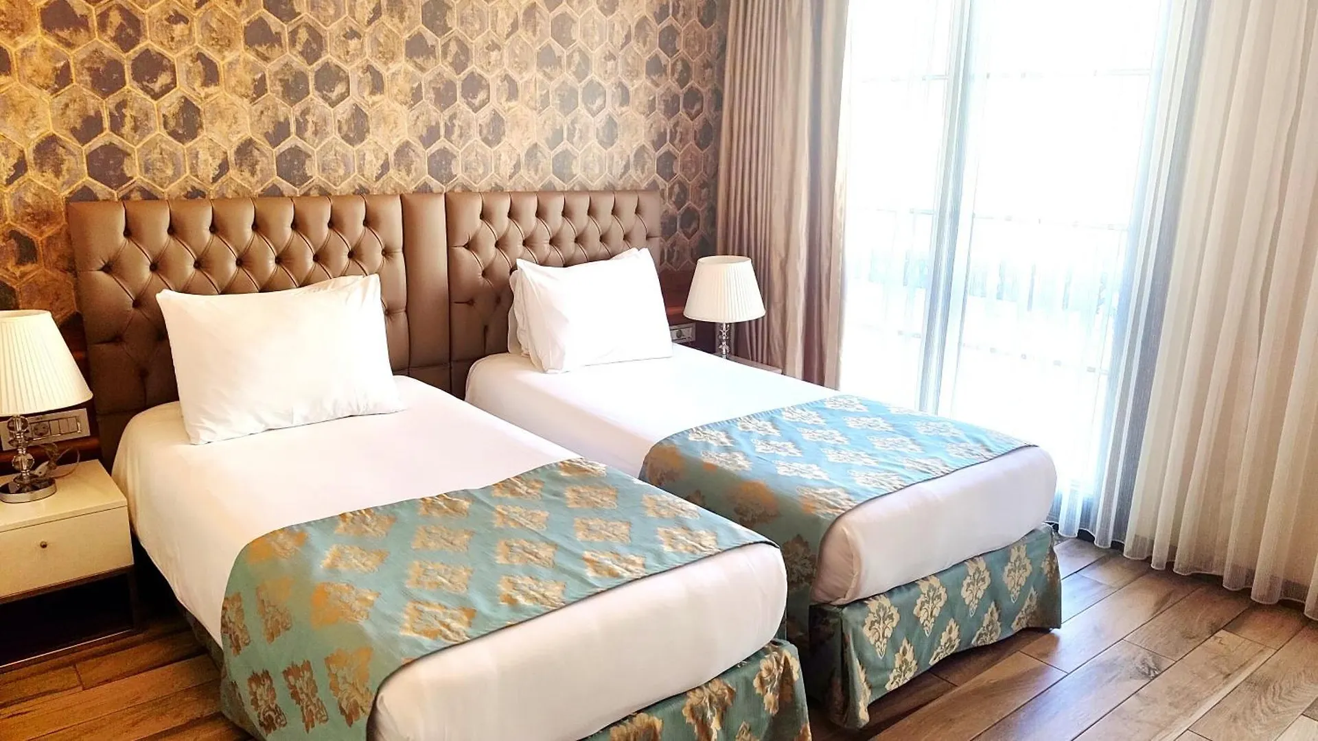 Old Port Hotel Стамбул